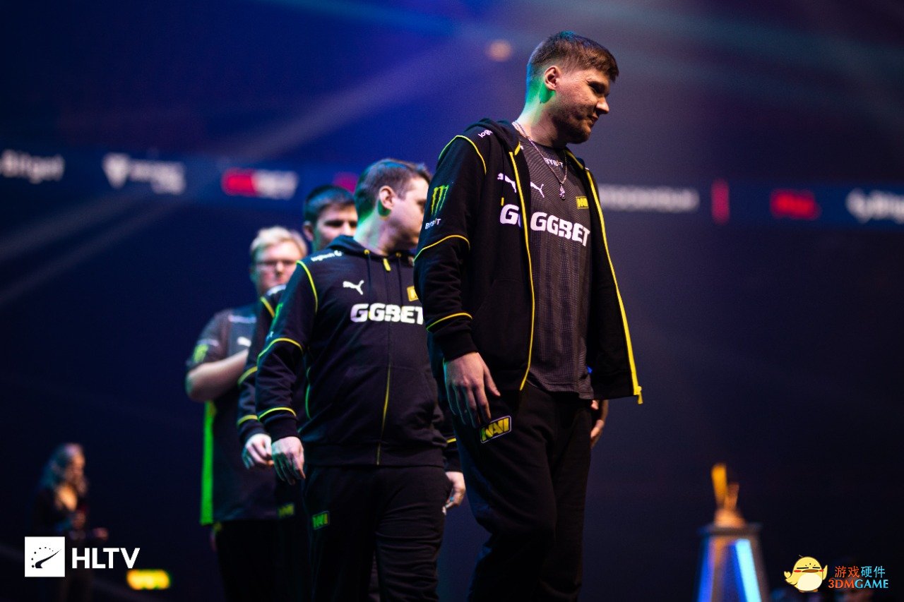 棒球正以 棒球正以